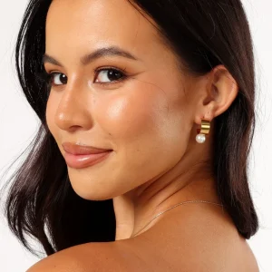 Callie Pearl Hoop Earrings - Gold